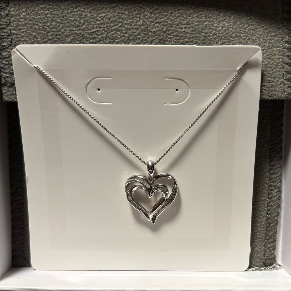 Silver Heart Pendant Necklace